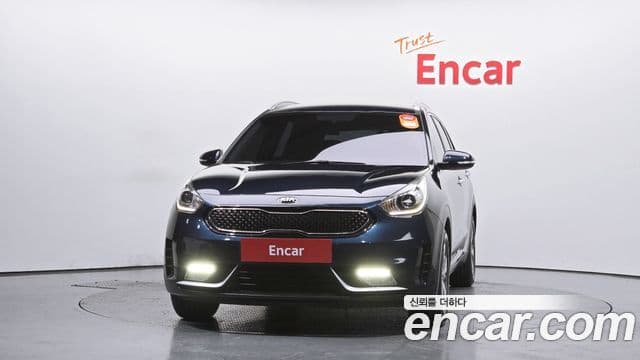 Kia Niro Luxury, 2018 3