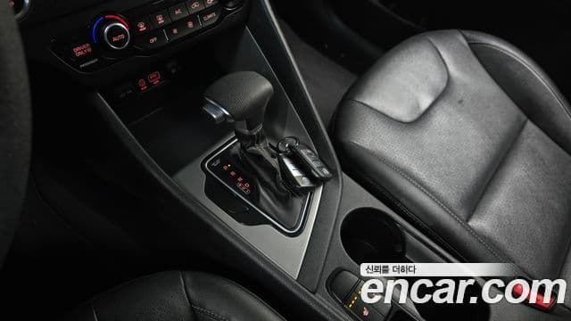 Kia Niro Luxury, 2018 9