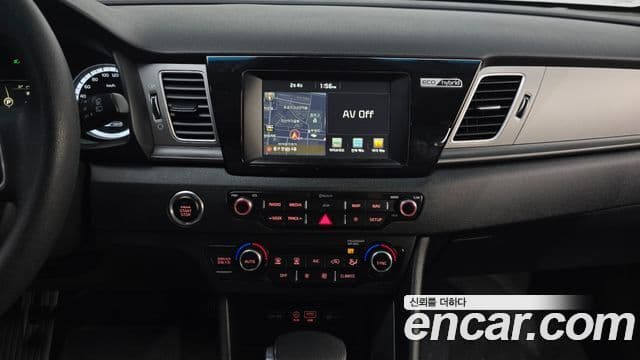 Kia Niro Luxury, 2018 15