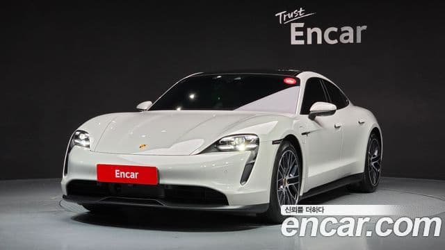 Porsche 타이칸 базовый, 2023 1