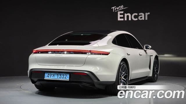 Porsche 타이칸 базовый, 2023 3