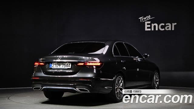 Mercedes-Benz E-класс W213 AMG Line, 2021 2
