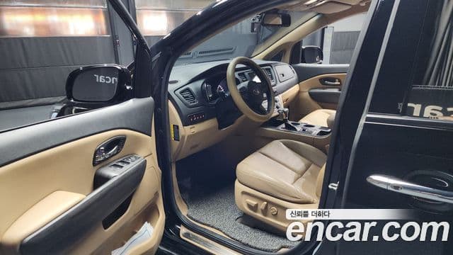 Kia The / новый New Carnival Noblesse Special, 2019 10