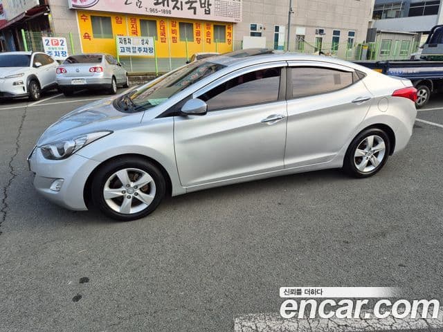 Hyundai Avante MD Premier, 2012 3