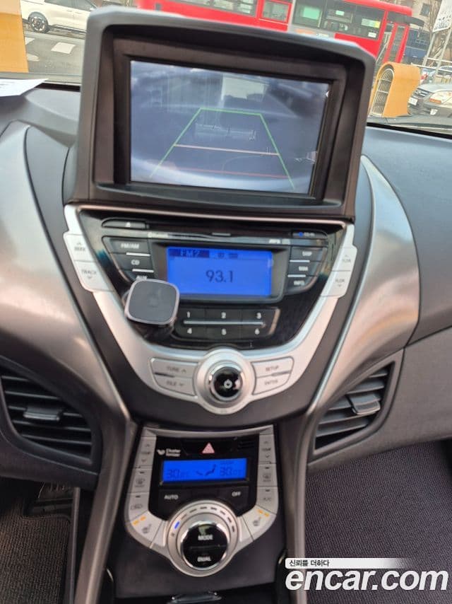 Hyundai Avante MD Premier, 2012 14