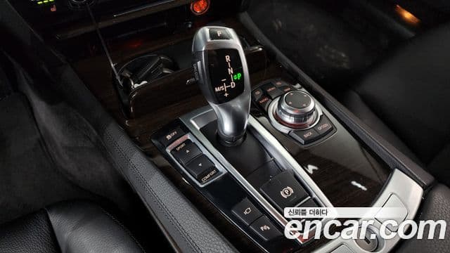 BMW 7시리즈 (F01) 740Li, 2011 9