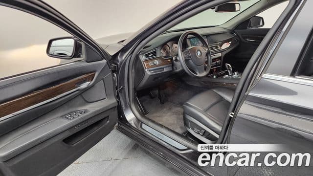 BMW 7시리즈 (F01) 740Li, 2011 10