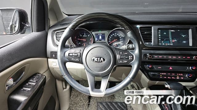 Kia The / новый New Carnival VIP, 2020 13