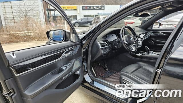 BMW 7시리즈 (G11) M760Li xDrive, 2017 10