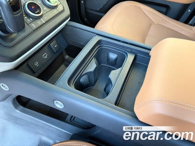 Land Rover Defender (L663) 110 D300 HSE, 2023 13