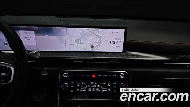 Genesis GV80 купе, 2024 15