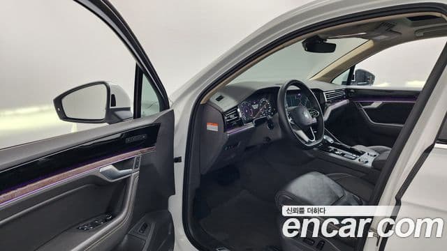 Volkswagen Touareg 3세대 Prestige, 2023 10