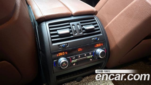 BMW 5시리즈 (F10) M550d xDrive Aero Dynamic, 2015 17