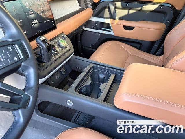 Land Rover Defender (L663) 110 D300 HSE, 2023 12