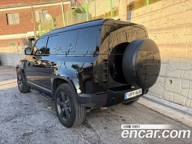 Land Rover Defender (L663) 110 D300 HSE, 2023 19