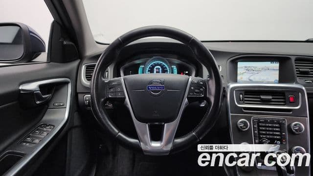 Volvo V60 1세대, 2015 13