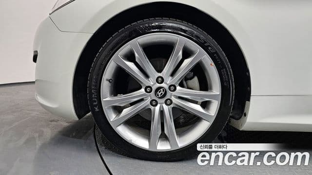 Hyundai Genesis купе 200 турбо P, 2010 все фото