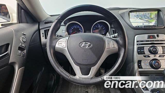 Hyundai Genesis купе 200 турбо P, 2010 13