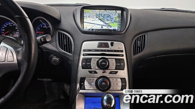 Hyundai Genesis купе 200 турбо P, 2010 14