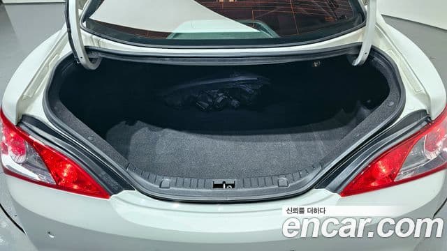 Hyundai Genesis купе 200 турбо P, 2010 20