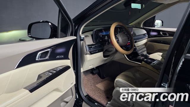 Kia Carnival 4세대 Signature, 2023 10