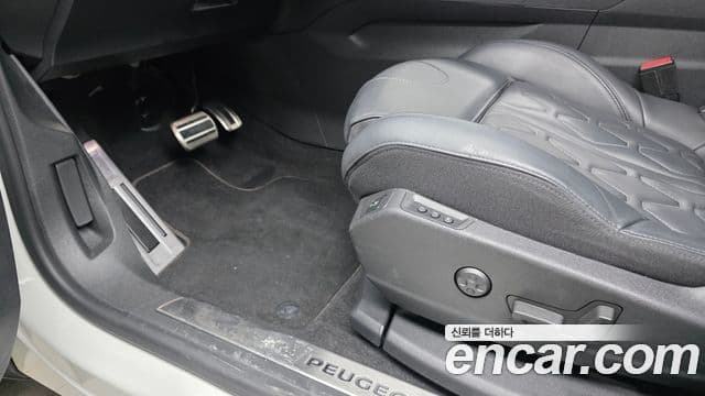 Peugeot 5008 2세대 1.2 Pure Tech GT, 2024 18