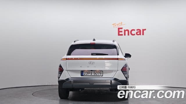 Hyundai Kona гибрид (SX2) Inspiration, 2024 4