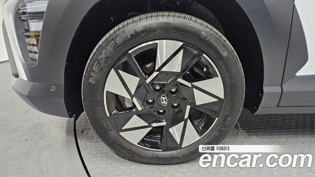 Hyundai Kona гибрид (SX2) Inspiration, 2024 все фото