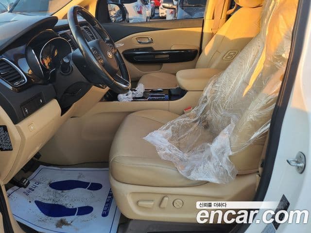 Kia The / новый New Carnival Prestige, 2019 6