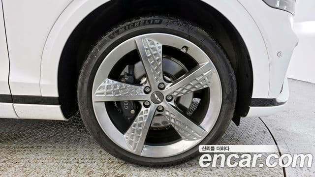 Genesis GV70, 2023 все фото