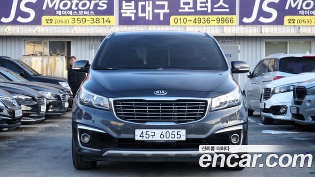 Kia All New Carnival Prestige, 2015 3