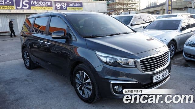 Kia All New Carnival Prestige, 2015 4