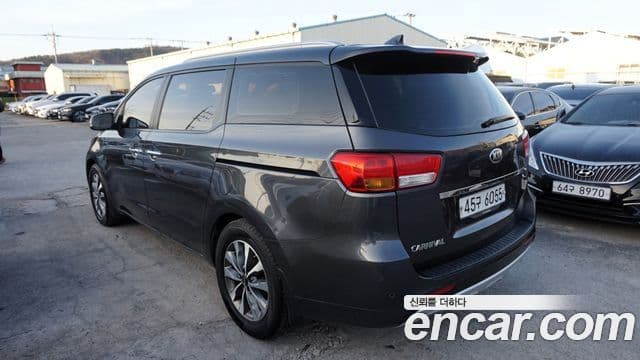 Kia All New Carnival Prestige, 2015 8