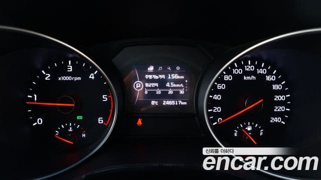 Kia All New Carnival Prestige, 2015 11