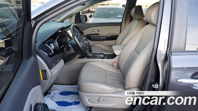 Kia All New Carnival Prestige, 2015 16