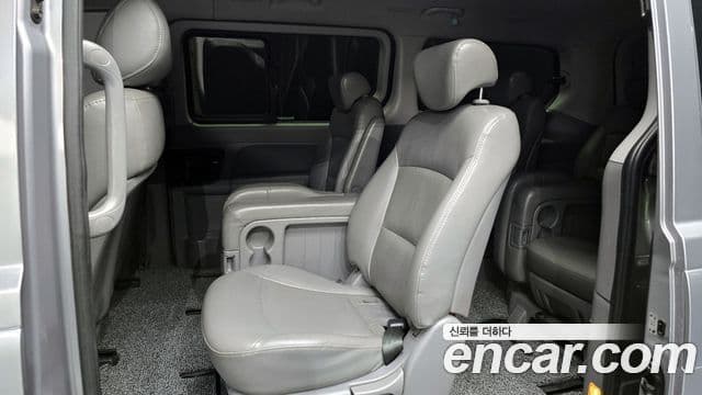 Hyundai Grand Starex CVX Luxury, 2012 12
