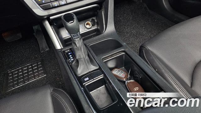 Hyundai LF Sonata 2.0 Smart, 2015 9