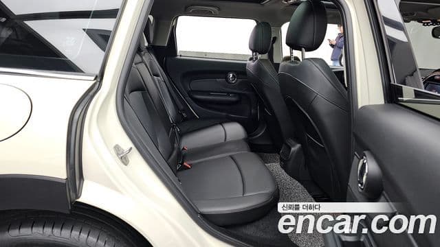 Mini Cooper 클럽맨 2세대, 2020 12