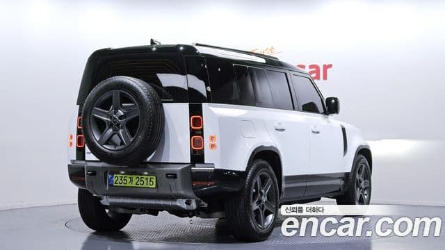 Land Rover Defender (L663) 110 P300 X-Dynamic SE, 2025 2