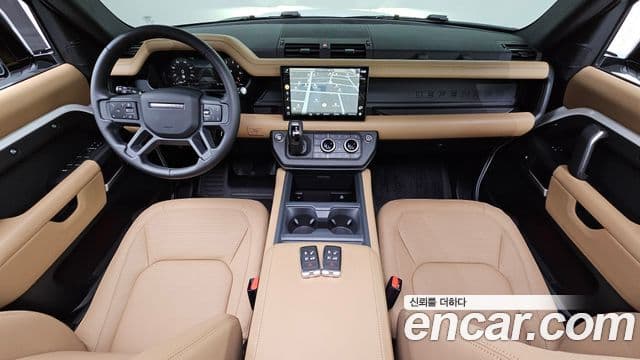 Land Rover Defender (L663) 110 P300 X-Dynamic SE, 2025 7