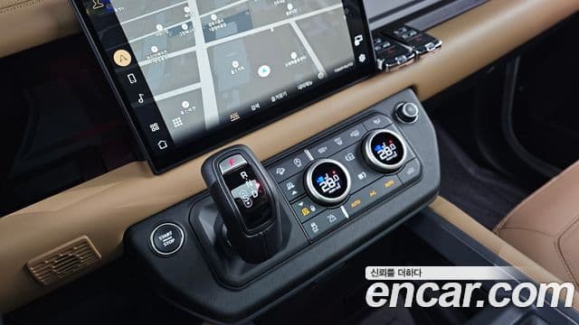 Land Rover Defender (L663) 110 P300 X-Dynamic SE, 2025 9