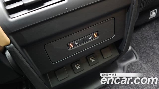 Land Rover Defender (L663) 110 P300 X-Dynamic SE, 2025 17