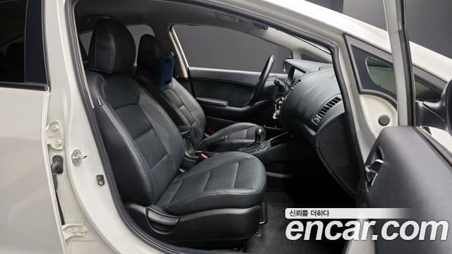 Kia K3 Luxury, 2013 11