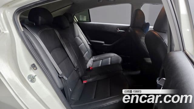 Kia K3 Luxury, 2013 12