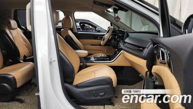 Kia Carnival 4세대 Signature, 2021 11