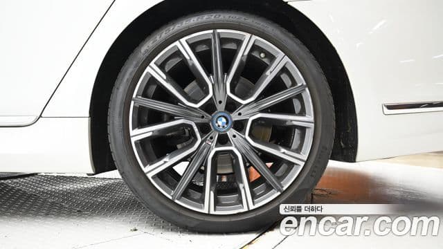 BMW 7시리즈 (G11) 745Le iPerformance M Sport, 2022 все фото