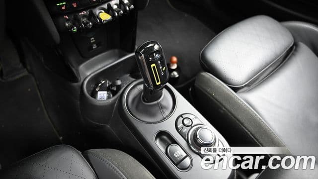 Mini Cooper Электрический (Electric) 3세대, 2023 9