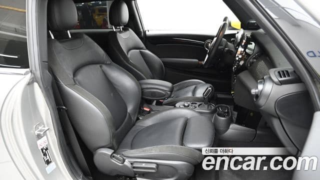 Mini Cooper Электрический (Electric) 3세대, 2023 10