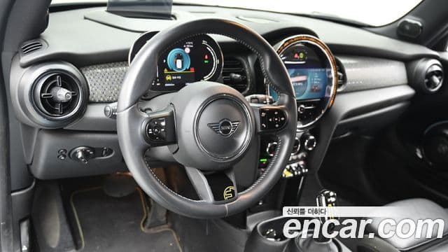 Mini Cooper Электрический (Electric) 3세대, 2023 13