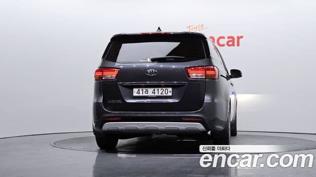 Kia All New Carnival Noblesse, 2018 4